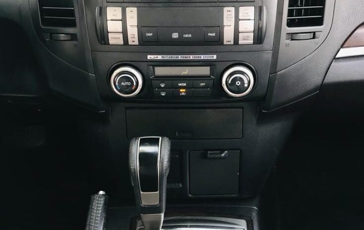 
								Mitsubishi Pajero 2013 Model In Excellent Condition full									